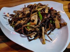 -小厨子私房菜·云南美食店