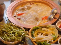 -阿婆情腊排骨火锅·野生菌季(古城旗舰店)