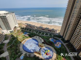 和朋友去放松了一天 下楼就是海