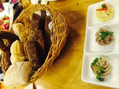 -皇冠自酿啤酒坊(中国红街5号楼店)
