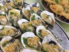 蒜蓉蒸生蚝-乡味海鲜农家菜·巽寮土窑鸡(地道美食店)