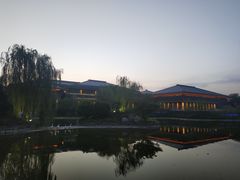 -鹦鹉寺公园