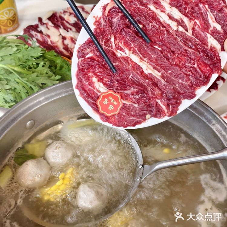 重生之五一在汕头雄盛李记牛肉火锅排队！
