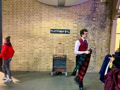 -九又四分之三站台