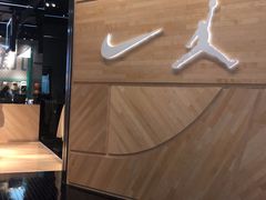 -NIKE KICKS LOUNGE体验店(北京新中关店)