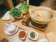 喜滋滋醉鸡煲-邹开喜·炭炉鸡煲·海鲜火锅(虹口足球场店)
