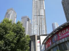 -日月光中心广场