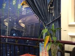 -蓝鲸大酒店旋转餐厅
