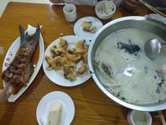 -雪野鱼头大王邢府公老店(雪野湖店)