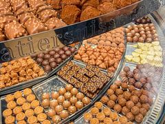 -Laderach 莱德拉(上海环贸iapm店)