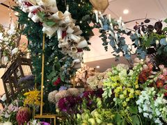 -FLOVIE FLORIST CAFE