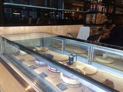 面包甜点陈列柜-麦田工坊(月湖店)