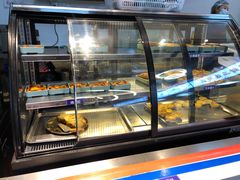 面包甜点陈列柜-蚝英雄鲜蚝自助专门店(长楹天街直营店)