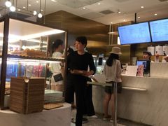 -奈雪的茶(湖滨银泰in77C区PRO店)