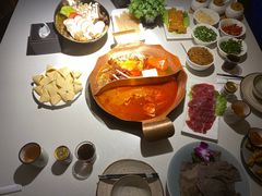-墨居上隐·院子里火锅(峨眉店)