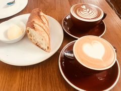 -ROAST coffee & eatery