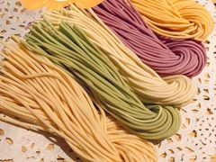 -尚尚仙·酸汤猪手·猪肚鸡火锅(华联万柳购物中心店)