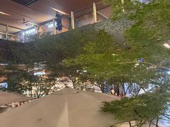 -瑞虹新天地月亮湾