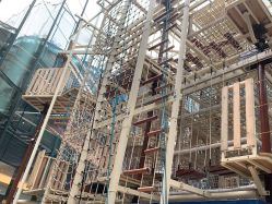 -PIPIKINGDOM皮皮王国欢乐号(欢乐海岸购物中心店)