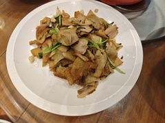 -黄泥岗·地道湖北菜(奥特莱斯店)