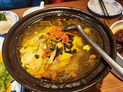 黄山石耳土鸡煲-屯溪老街