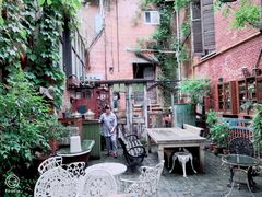 -古董花园(思南路42弄小区店)
