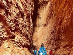 -天山神秘大峡谷