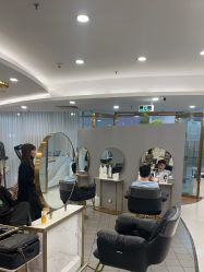 点击看大图 -八佰伴8008星级形象店