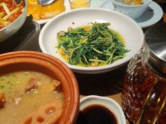 -黄泥岗·地道湖北菜(奥特莱斯店)