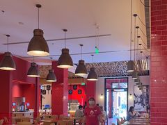 -城市大道红炉披萨烘焙坊