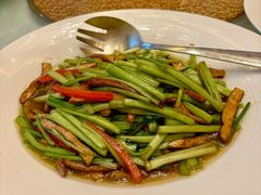 水芹炒香干-阳澄湖费尔蒙酒店颐丰阁中餐厅(马鞍山西路店)