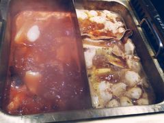 -东巴婆婆云南鱼豆花火锅(大东门店)