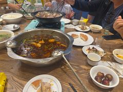 -乡土特色.冷锅鱼.牦牛肉汤锅