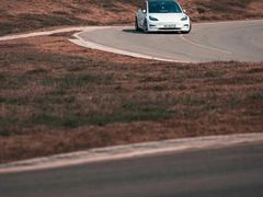 -TESLA 特斯拉(上海太古汇体验店)