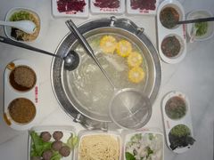 -浪里寻·臻牛养生牛肉火锅(方圆荟店)