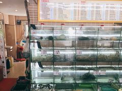 -覃记海鲜美食餐厅