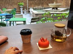 玫瑰白牡丹-潮一不贰·西式简餐·法式甜品(外滩店)
