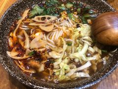 -苗八碗米线