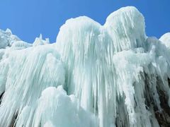 -大平台龙居瀑布旅游区