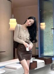 -AYO SALON