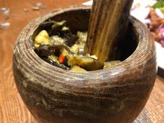 -老滇山寨•云南特色菜•地方菜•民族风情歌舞表演(金碧店)