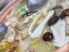 -阿婆情腊排骨火锅(金虹路店)