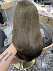 -Tloml salon