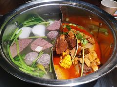 特色锅底-牛焱·贵州黄牛肉火锅(城西银泰店)