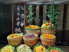 -松山湖凯悦酒店·Café自助餐厅·周末火舞秀表演