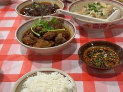 -老方桌烂蹄花川菜馆(九龙坡店)