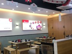 大堂-屋头串串(龙潭寺店)