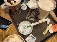 -星巴克(上海虹桥新天地二店)