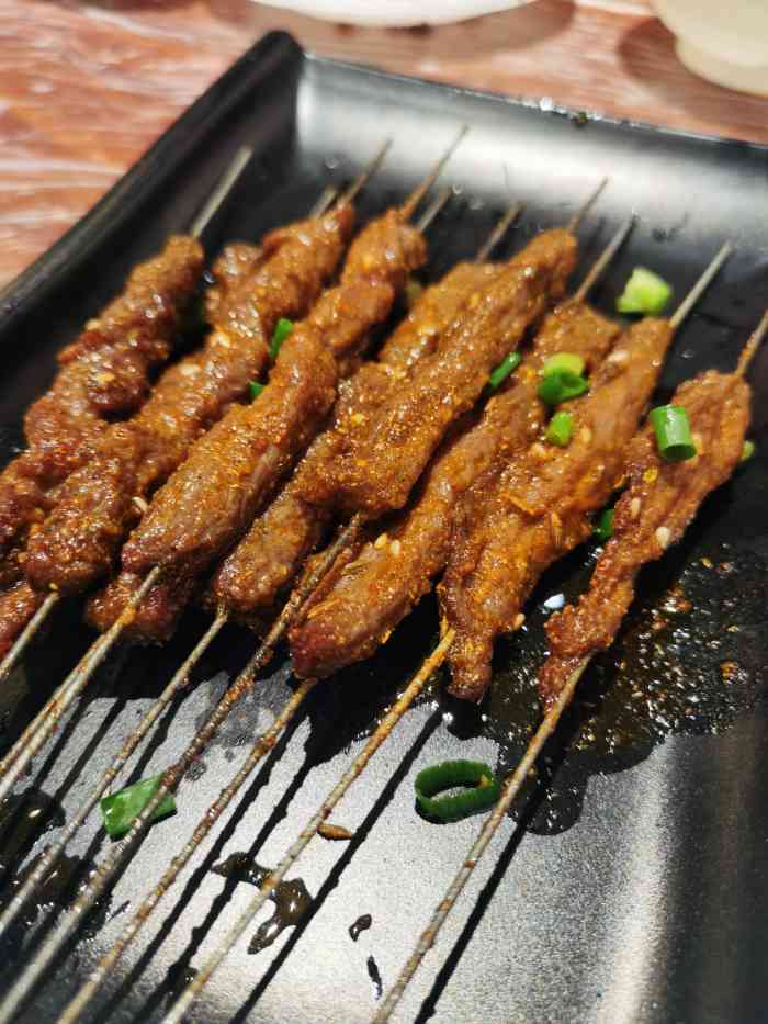 凤爪王海鲜烧烤(龙阳直营店)-"交通位置很好找,就在马路边停车,应该也