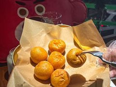 -Dragon Pizza•圆脸龙披萨·牛排餐厅